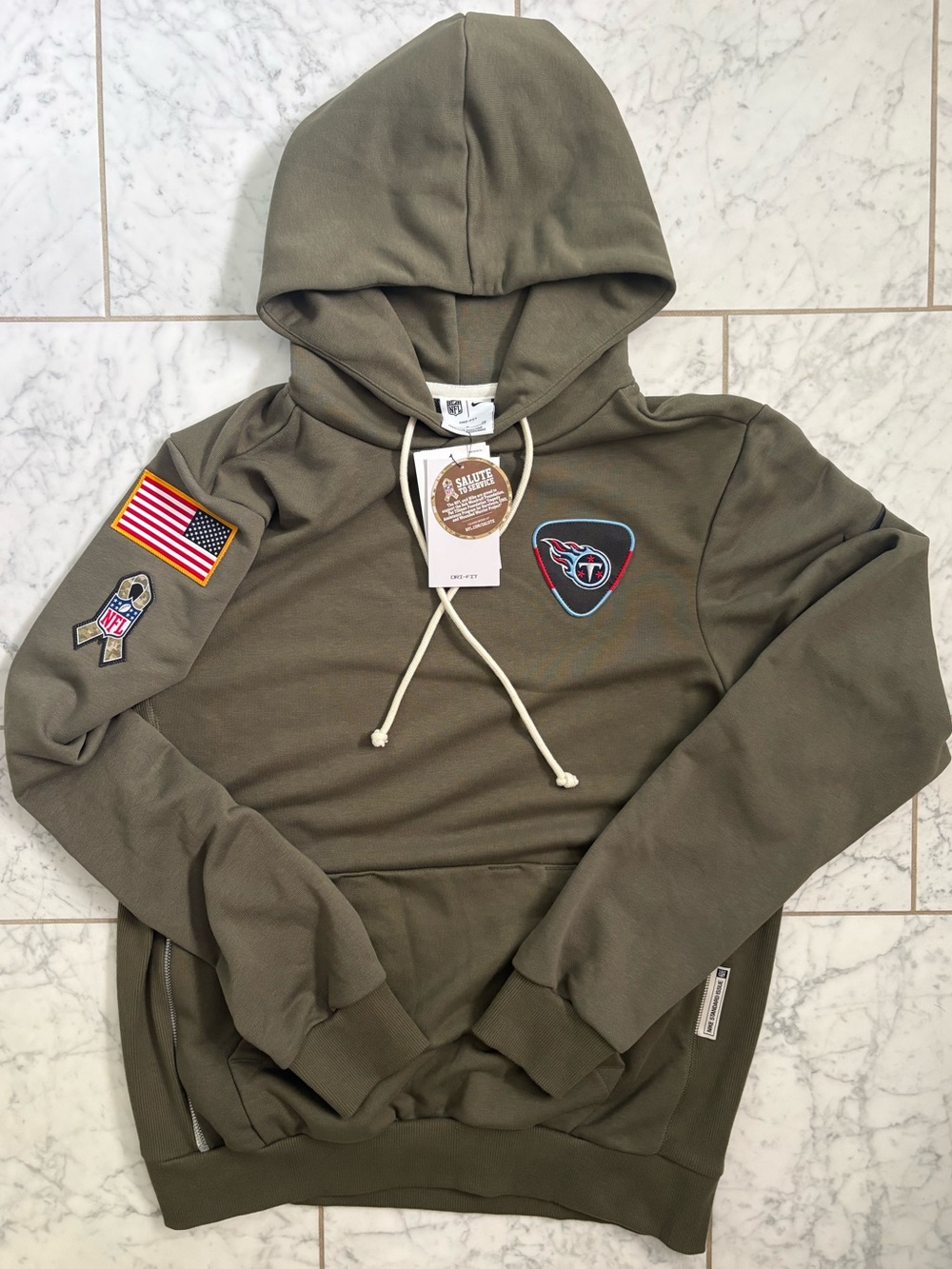 Nike Men's Tennessee Titans Salute To Service 2025 Olive Dri-FIT Pullover Hoodie